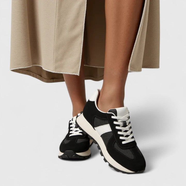 Zapatillas Bicolor en Piel Suave Evelyn