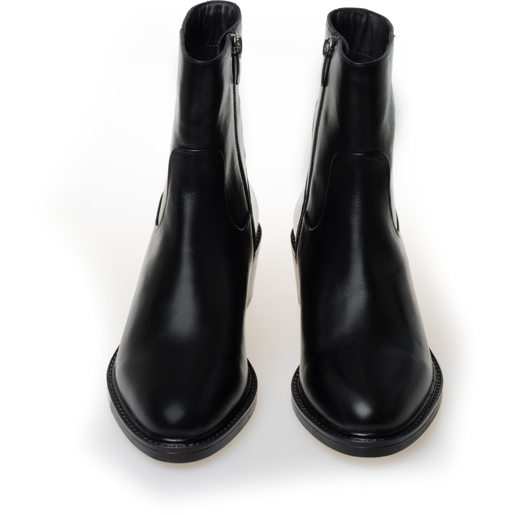 Botas de Cuero A Beautiful Life · Negro