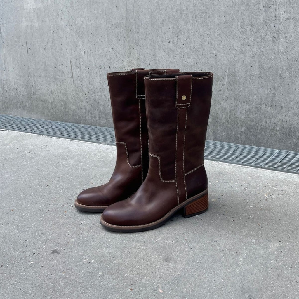 Botas Altas de Cuero My Good Vibes · Chocolate