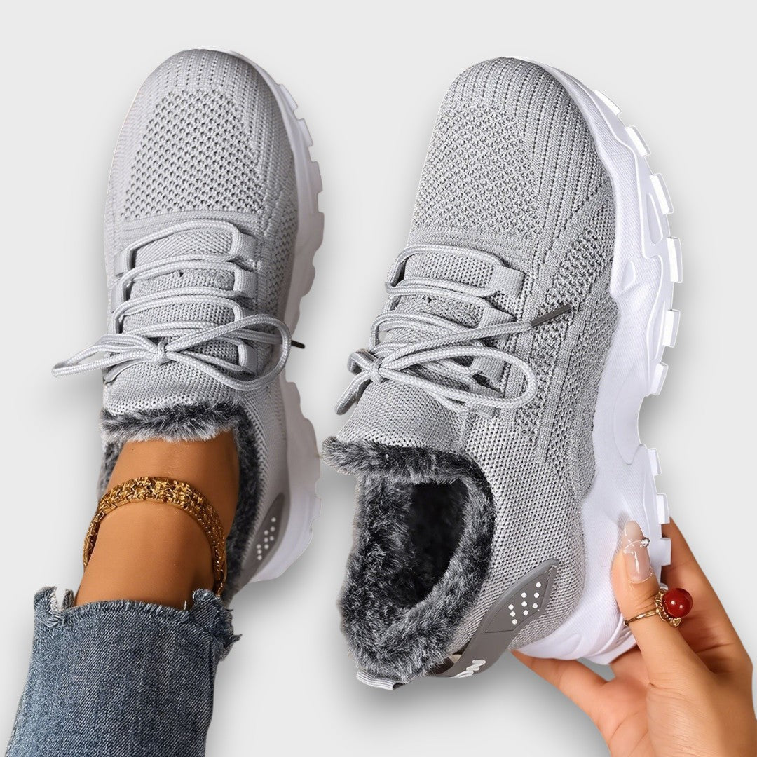 Zapatillas de Punto Grueso con Cordones Beatrice