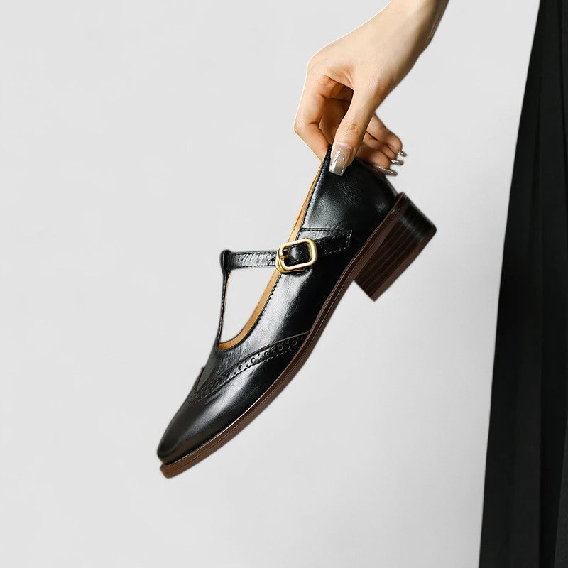 Zapatos Mary Jane con Detalle Brogue Beatrice