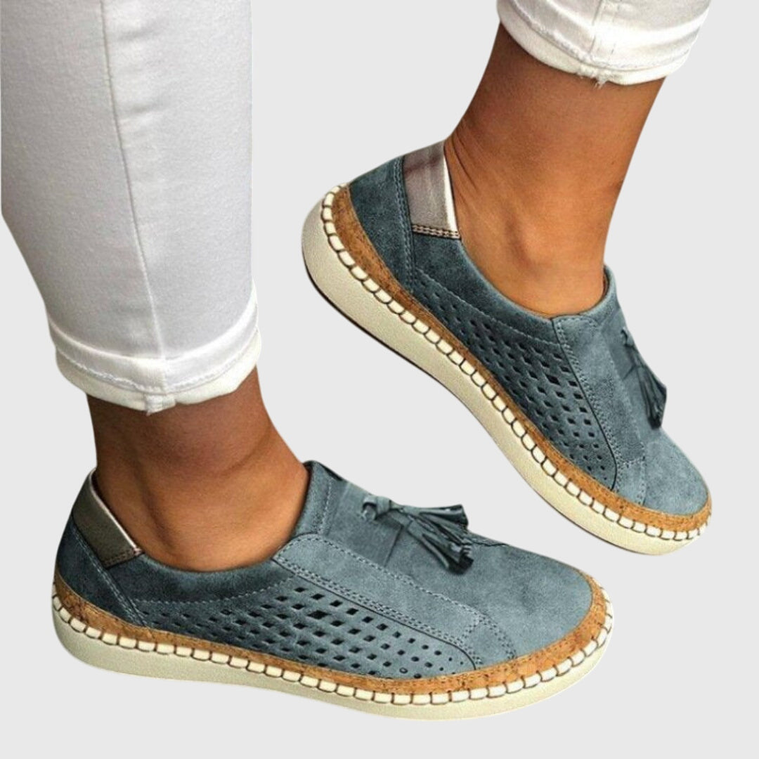 Mocasines de Ante Perforado con Borlas 'Iris'